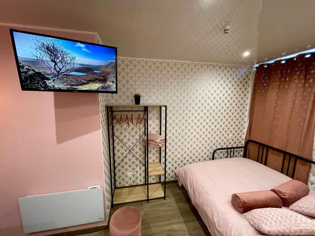 Capstay Color Valenciennes & Netflix Trith-Saint-Leger ภายนอก รูปภาพ