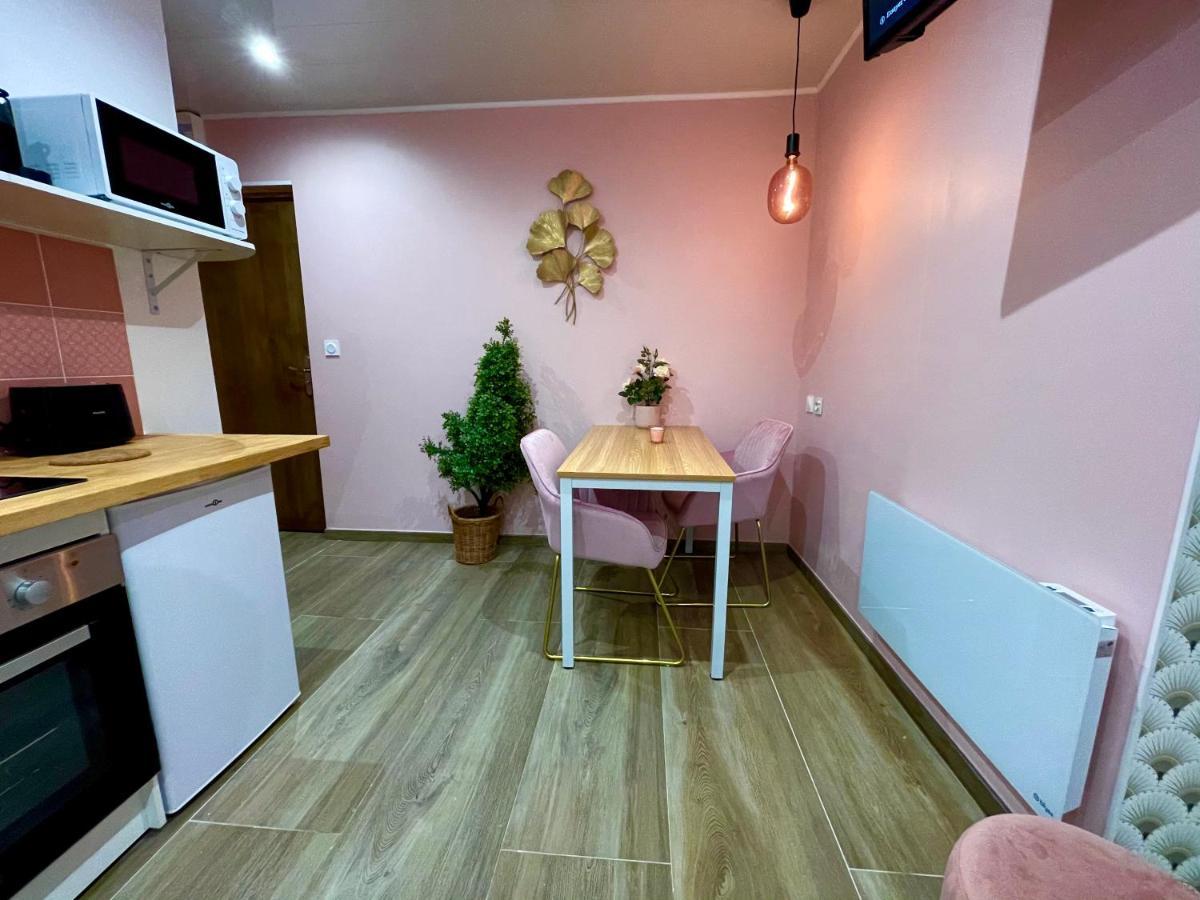 Capstay Color Valenciennes & Netflix Trith-Saint-Leger ภายนอก รูปภาพ