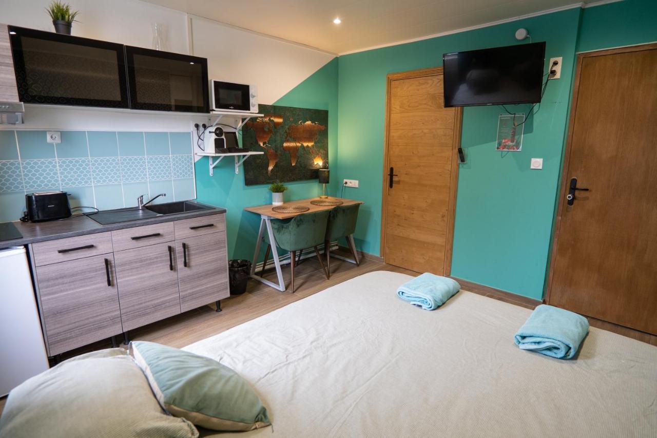Capstay Color Valenciennes & Netflix Trith-Saint-Leger ภายนอก รูปภาพ